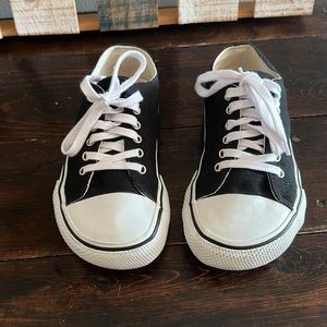 Cute Barefoot shoes with WIDE toe box